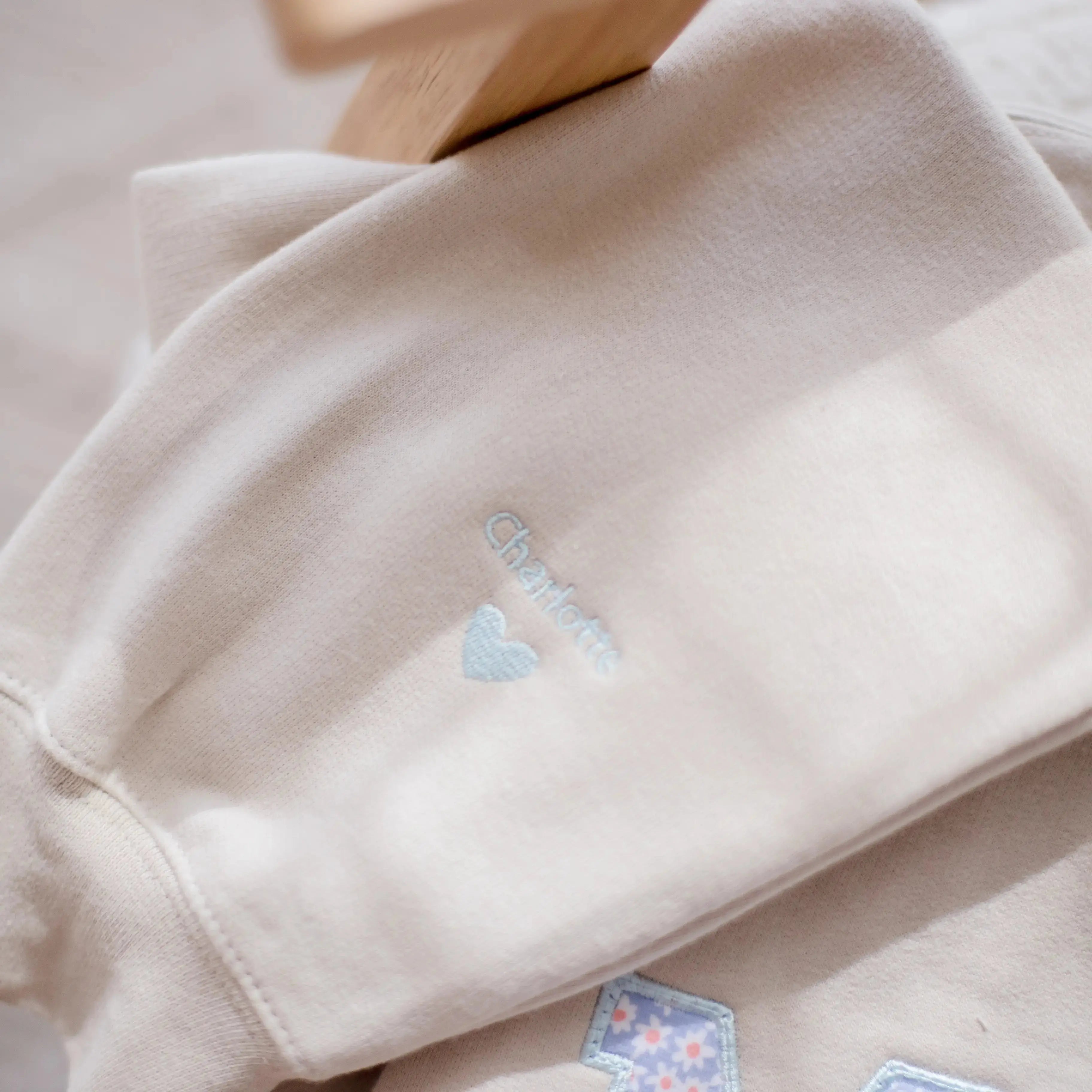 Keepsake Sweatshirt Weary Theory